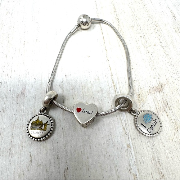 Authentic PANDORA 3 charm “travel” themed sterling silver bracelet - Picture 2 of 10